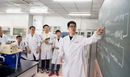 工科专业更新“钱景”榜单揭晓 通信工程荣登榜首，高薪前景引考生热切关注